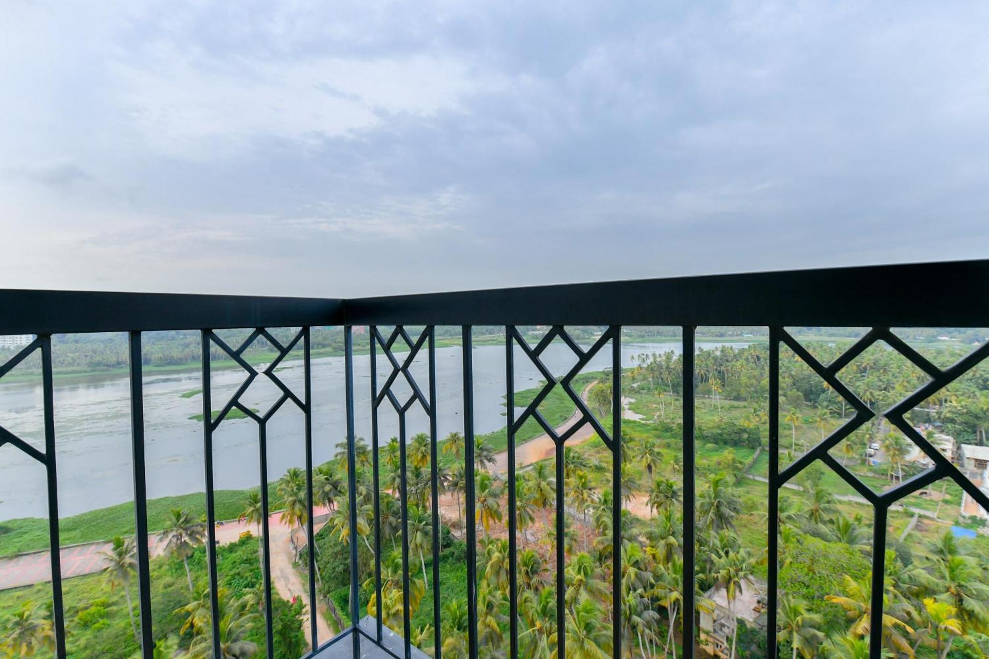 Super Hotel O Tyche Stays Thiruvananthapuram Esterno foto